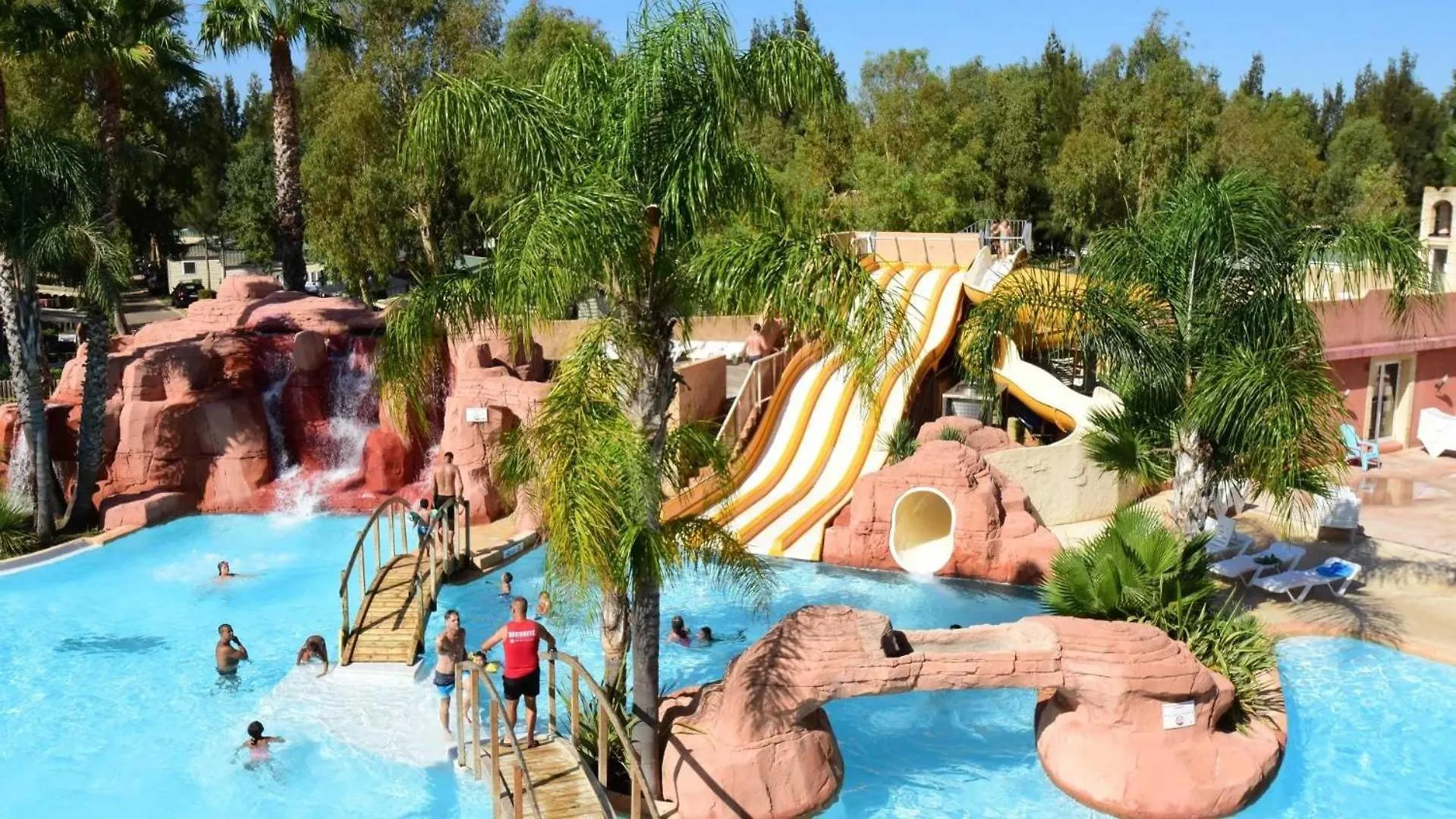 Campsite Camping 4 Etoiles - Parc Aquatique - Efacfc France