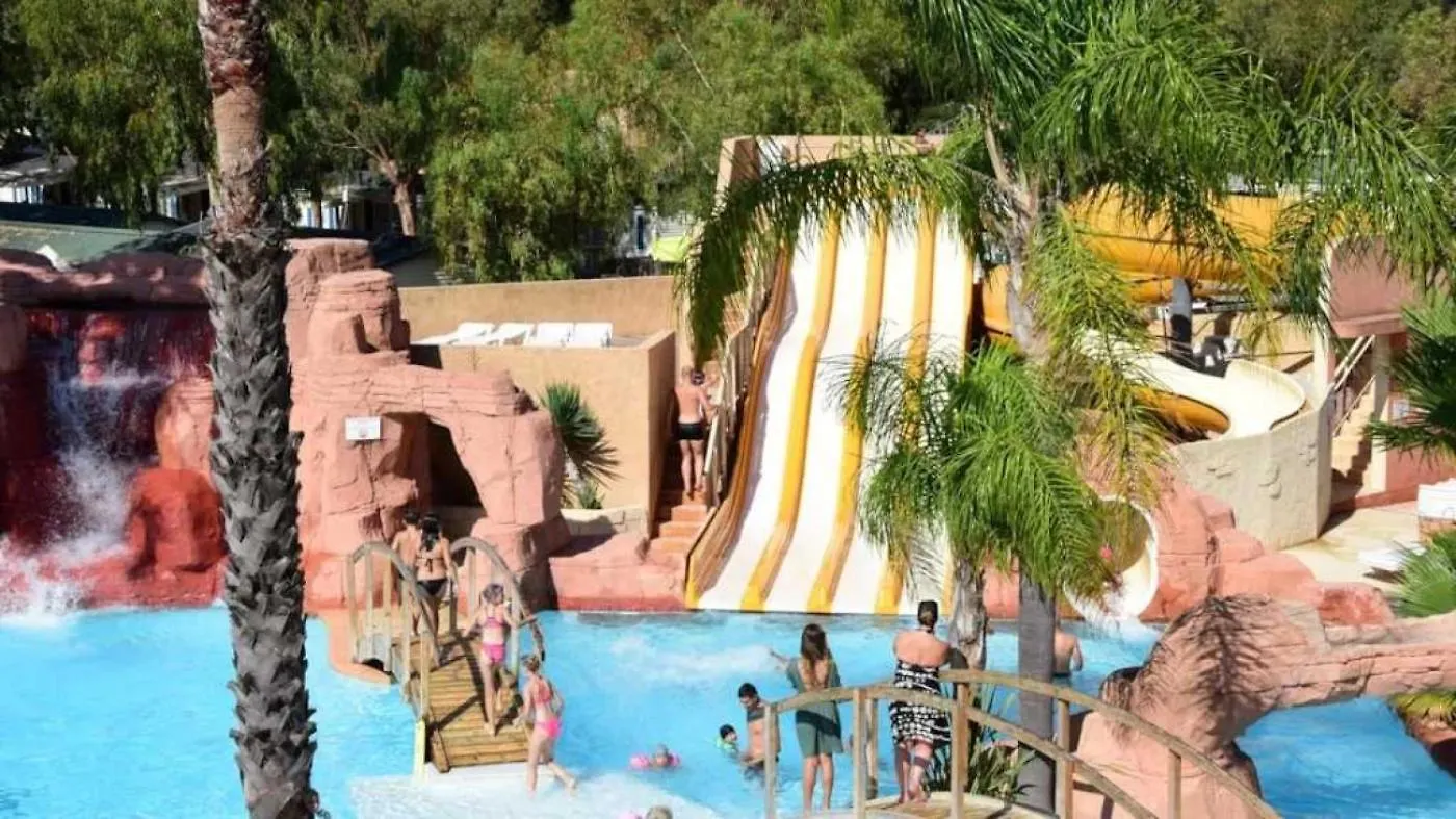 Campsite Camping 4 Etoiles - Parc Aquatique - Efacfc