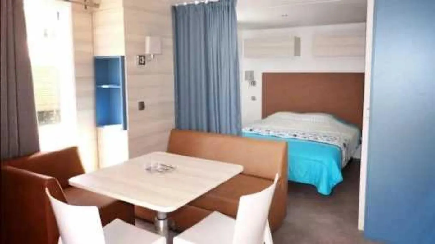 Camping 4 Etoiles - Parc Aquatique - Efacfc Hyeres 0*,  France